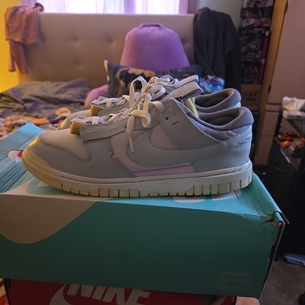 Nike White and Pink Sneakers